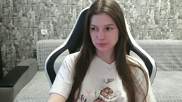 Snapshot of MissMiaCutie chatting on 03/21/25, 02:18 MissMiaCutie online show from 03/21/25, 02:18