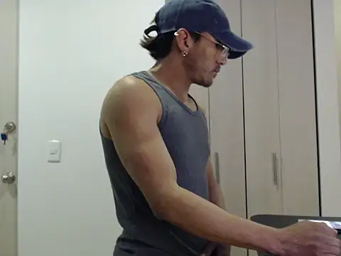 jhony hot25 online show from 10/03/25, 05:59