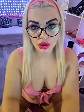 Snapshot of MariellaSun_ chatting on 01/21/25, 02:05 MariellaSun  online show from 01/21/25, 02:05