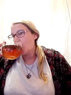 irinamaux online show from 02/10/25, 11:36