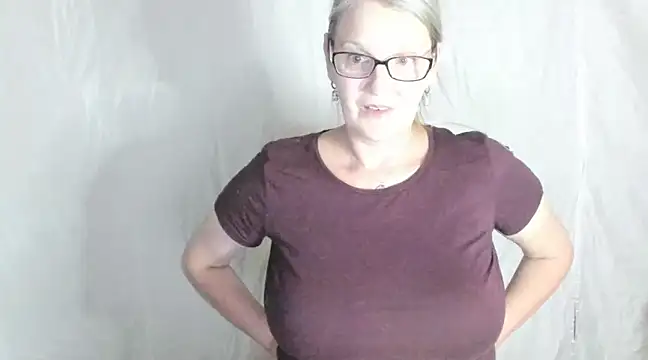 irinamaux online show from 02/22/25, 07:03