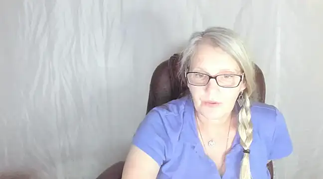 irinamaux online show from 02/26/25, 03:08