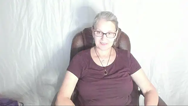 irinamaux online show from 02/28/25, 03:26