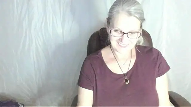 irinamaux online show from 02/28/25, 06:31