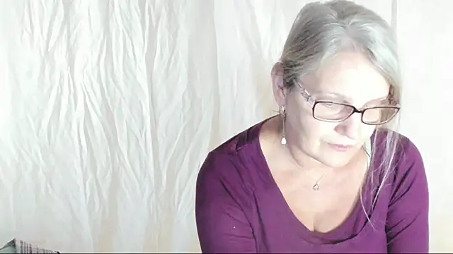 irinamaux online show from 03/09/25, 01:59