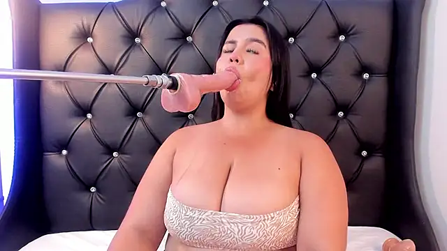 sweett katty  online show from 02/15/25, 07:28