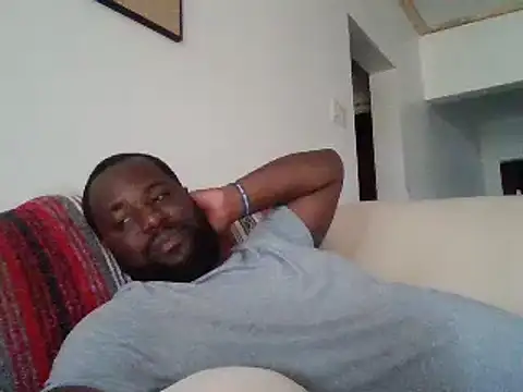Snapshot of Bighood_T chatting on 02/11/25, 07:48 Bighood T online show from 02/11/25, 07:48