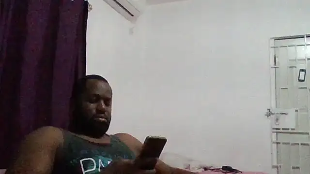 Snapshot of Bighood_T chatting on 10/07/25, 05:15 Bighood T online show from 10/07/25, 05:15