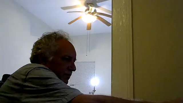 Snapshot of XXCUTHULU23 chatting on 10/06/25, 06:33 XXCUTHULU23 online show from 10/06/25, 06:33