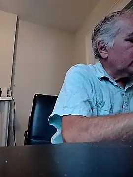 Snapshot of XXCUTHULU23 chatting on 10/10/25, 06:40 XXCUTHULU23 online show from 10/10/25, 06:40