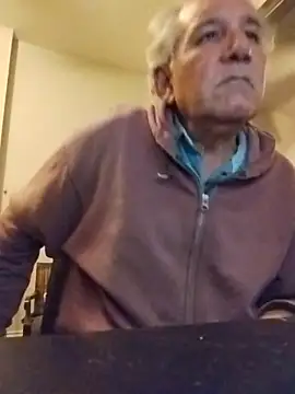 Snapshot of XXCUTHULU23 chatting on 11/04/25, 04:22 XXCUTHULU23 online show from 11/04/25, 04:22