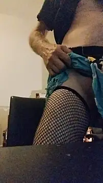 Snapshot of XXCUTHULU23 chatting on 11/19/25, 01:05 XXCUTHULU23 online show from 11/19/25, 01:05