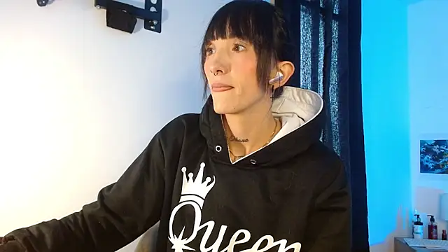 Snapshot of Sakura_and_yuki chatting on 01/27/25, 02:24 Sakura and yuki online show from 01/27/25, 02:24