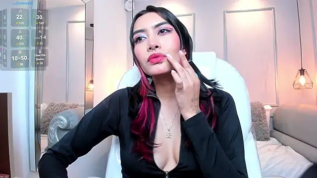 Snapshot of AzuraKindong chatting on 01/30/25, 07:37 AzuraKindong online show from 01/30/25, 07:37