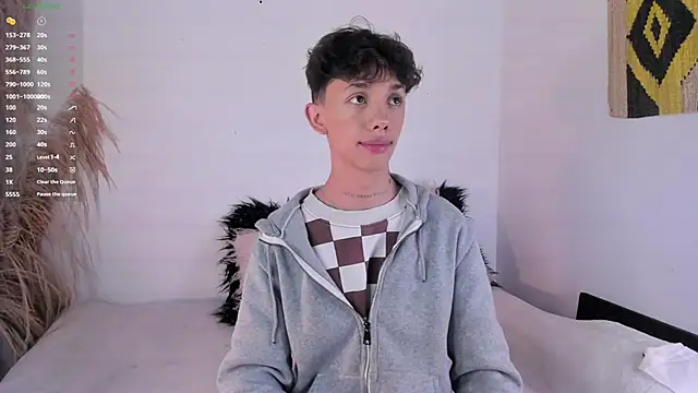 Snapshot of Tomy_Rox chatting on 01/10/25, 08:48 Tomy Rox online show from 01/10/25, 08:48