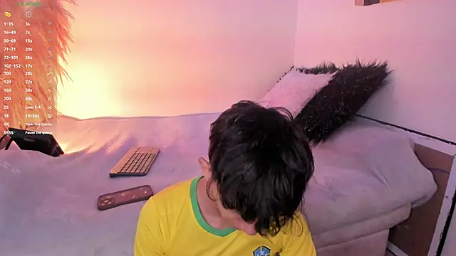 Snapshot of Tomy_Rox chatting on 01/23/25, 08:13 Tomy Rox online show from 01/23/25, 08:13