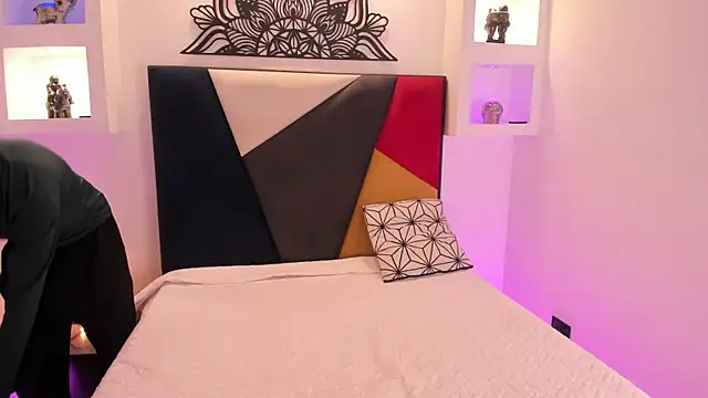 Snapshot of Tomy_Rox chatting on 03/15/25, 12:56 Tomy Rox online show from 03/15/25, 12:56