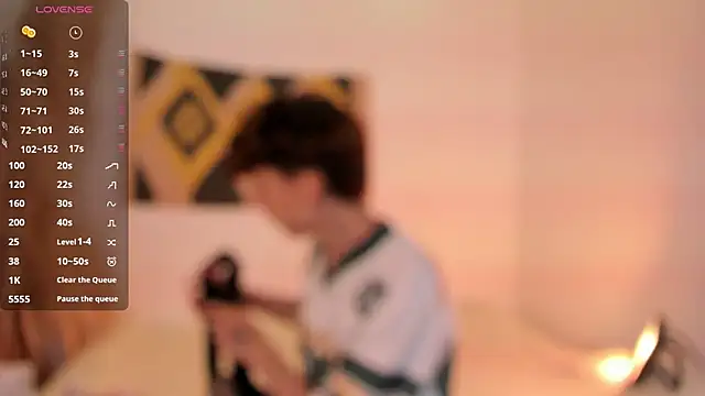 Snapshot of Tomy_Rox chatting on 03/17/25, 08:30 Tomy Rox online show from 03/17/25, 08:30