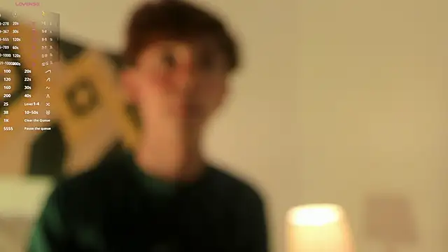 Snapshot of Tomy_Rox chatting on 03/20/25, 07:46 Tomy Rox online show from 03/20/25, 07:46