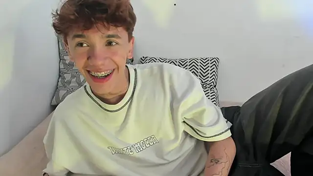 Snapshot of Tomy_Rox chatting on 10/05/25, 07:28 Tomy Rox online show from 10/05/25, 07:28