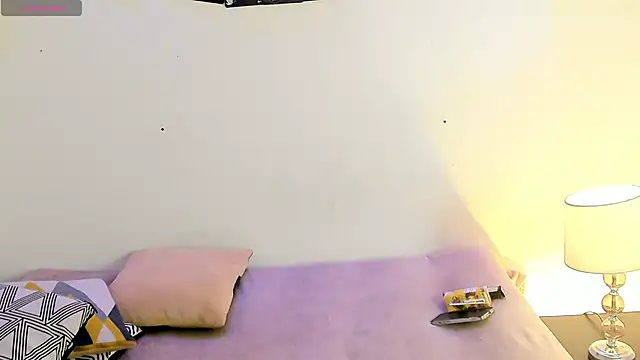 Snapshot of Tomy_Rox chatting on 10/10/25, 08:30 Tomy Rox online show from 10/10/25, 08:30