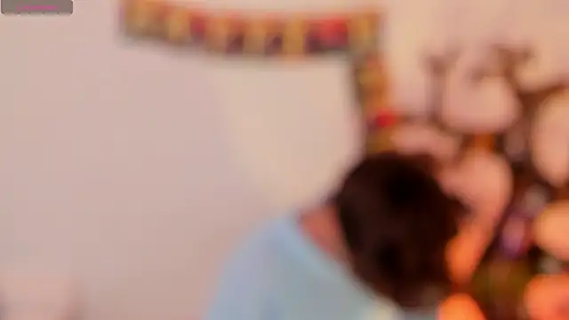 Snapshot of Tomy_Rox chatting on 10/24/25, 08:16 Tomy Rox online show from 10/24/25, 08:16