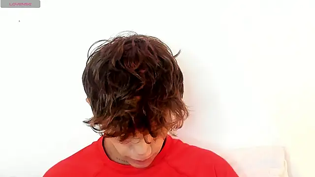 Snapshot of Tomy_Rox chatting on 10/25/25, 08:25 Tomy Rox online show from 10/25/25, 08:25