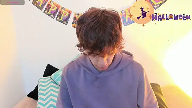 Snapshot of Tomy_Rox chatting on 10/26/25, 08:26 Tomy Rox online show from 10/26/25, 08:26