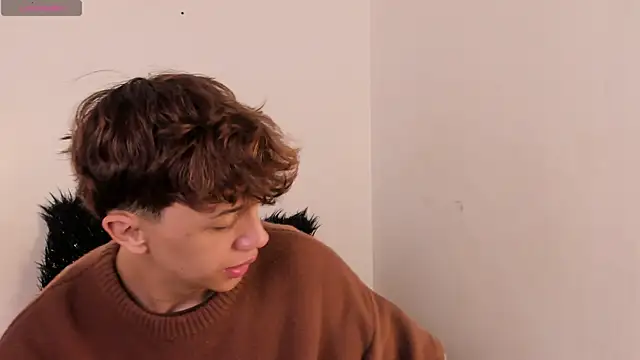 Snapshot of Tomy_Rox chatting on 11/04/25, 07:46 Tomy Rox online show from 11/04/25, 07:46