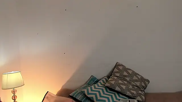 Snapshot of Tomy_Rox chatting on 11/14/25, 08:29 Tomy Rox online show from 11/14/25, 08:29