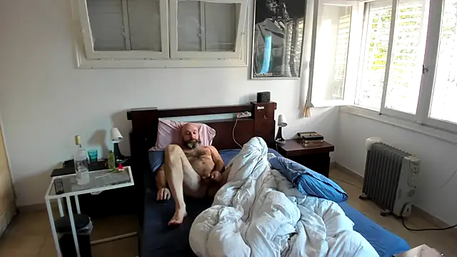 Snapshot of CTPuIITu3 chatting on 03/13/25, 05:54 CTPuIITu3 online show from 03/13/25, 05:54