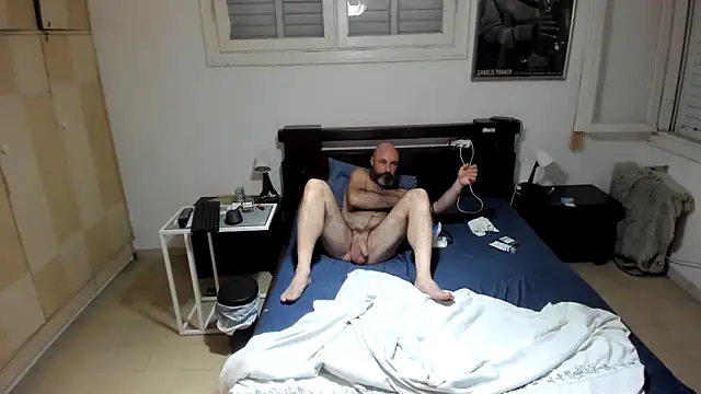 Snapshot of CTPuIITu3 chatting on 09/17/25, 06:09 CTPuIITu3 online show from 09/17/25, 06:09