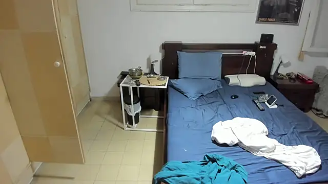 Snapshot of CTPuIITu3 chatting on 09/25/25, 08:23 CTPuIITu3 online show from 09/25/25, 08:23