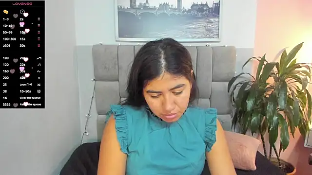 Snapshot of hottie_mine_ chatting on 01/21/25, 08:32 hottie mine online show from 01/21/25, 08:32