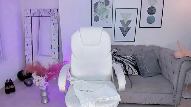 Aida adams online show from 01/10/25, 01:42