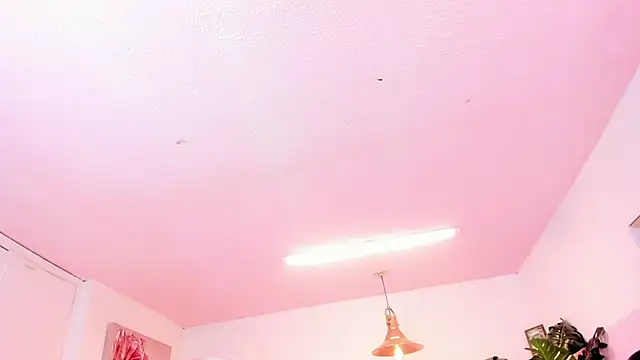 Red lady online show from 03/04/25, 06:47