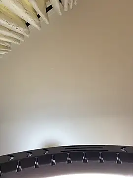 MsWhiteChocolatte online show from 01/04/25, 06:30