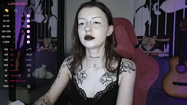 Snapshot of prettybones chatting on 12/28/24, 08:05 prettybones online show from 12/28/24, 08:05
