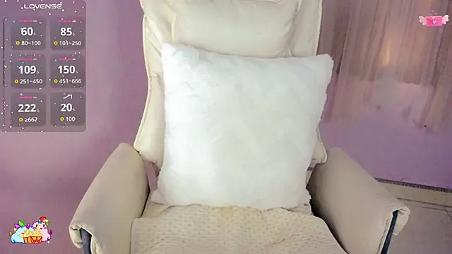 Snapshot of __18Angel__ chatting on 10/23/25, 06:34 18Angel online show from 10/23/25, 06:34