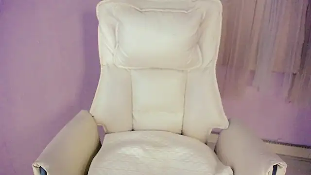 Snapshot of __18Angel__ chatting on 11/13/25, 07:24 18Angel online show from 11/13/25, 07:24