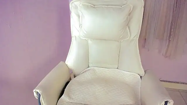 Snapshot of __18Angel__ chatting on 11/17/25, 11:49 18Angel online show from 11/17/25, 11:49