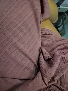 SexyErola27 online show from 10/07/25, 09:17