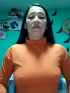 Snapshot of emilypoppy3 chatting on 02/03/25, 12:25 emilypoppy3 online show from 02/03/25, 12:25
