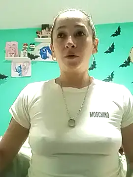 Snapshot of emilypoppy3 chatting on 02/26/25, 08:11 emilypoppy3 online show from 02/26/25, 08:11