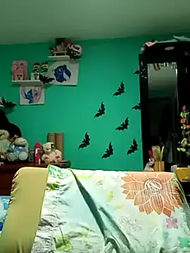 Snapshot of emilypoppy3 chatting on 03/06/25, 01:05 emilypoppy3 online show from 03/06/25, 01:05