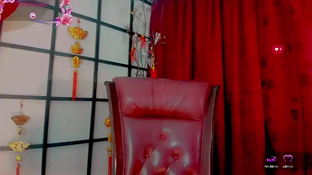 Snapshot of twoblacksexy chatting on 02/06/25, 10:43 twoblacksexy online show from 02/06/25, 10:43
