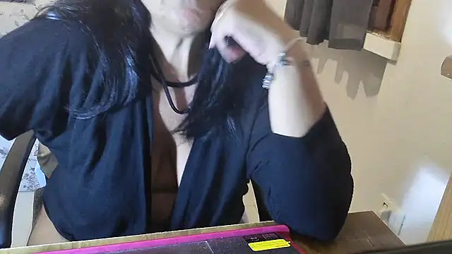 45marina45 online show from 11/07/25, 08:36