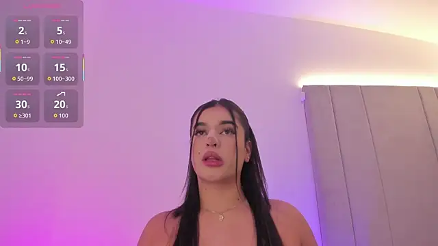 Snapshot of kaylarossi chatting on 10/17/25, 06:43 kaylarossi online show from 10/17/25, 06:43