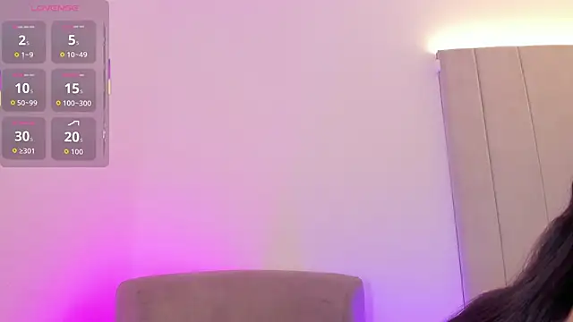 Snapshot of kaylarossi chatting on 11/08/25, 08:40 kaylarossi online show from 11/08/25, 08:40