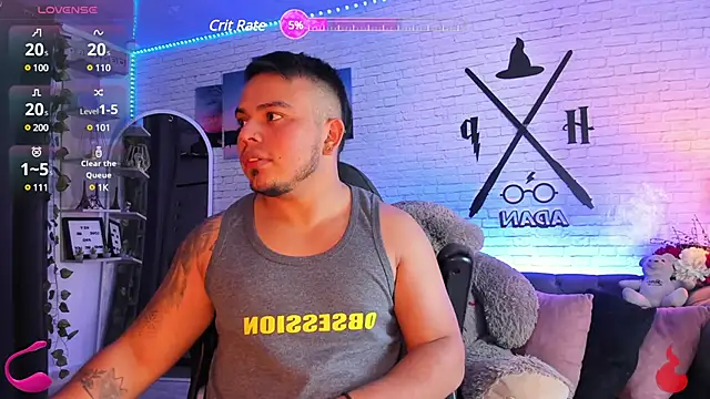 Snapshot of Naughty_Charly chatting on 01/04/25, 04:01 Naughty Charly online show from 01/04/25, 04:01